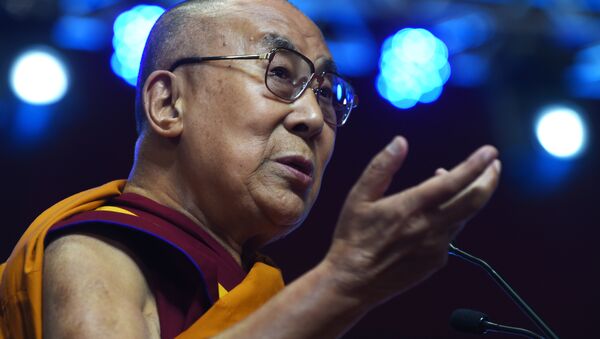 Dalai Lama bei der Religionskonferenz in Mumbai, Indien - Sputnik Moldova-România
