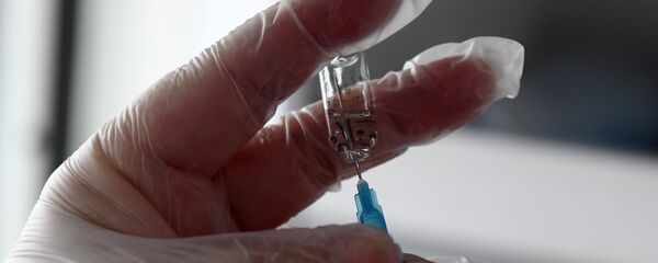 Работа мобильных пунктов вакцинации в Казани - Sputnik Moldova