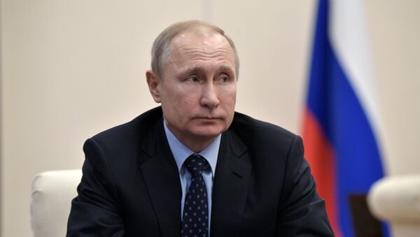 Президент РФ В. Путин провел совещание по экономическим вопросам - Sputnik Молдова