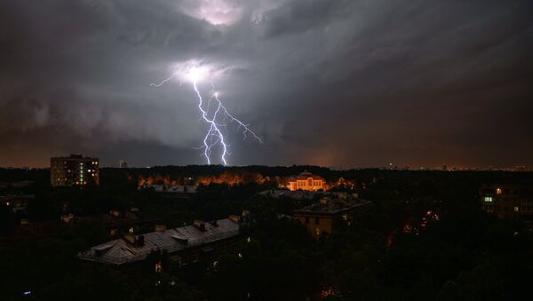 Furtună, fulger - Poză simbol - Sputnik Moldova