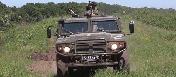 Бронеавтомобиль КамАЗ Тайфуненок Бронеавтомобиль КамАЗ Тайфуненок - Sputnik Молдова