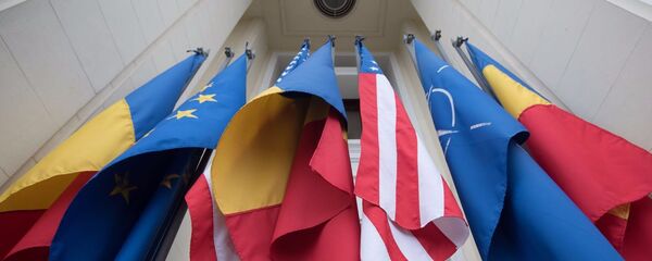 Drapelele României, NATO, UE și SUA - Sputnik Moldova