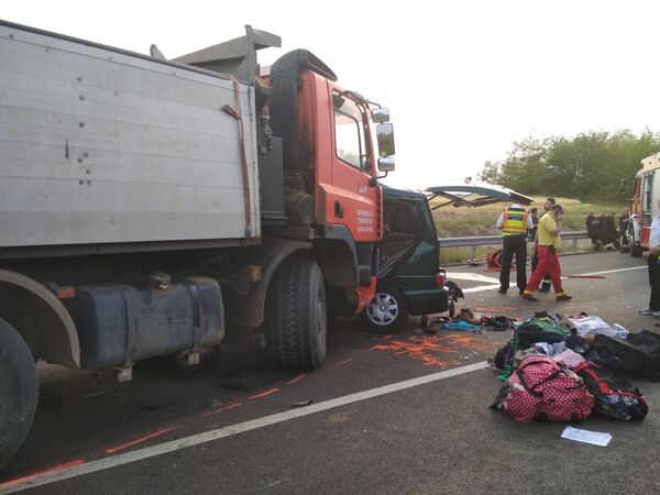 Accident de circulaţie lânga Budapesta Accident de circulaţie lânga Budapesta - Sputnik Moldova
