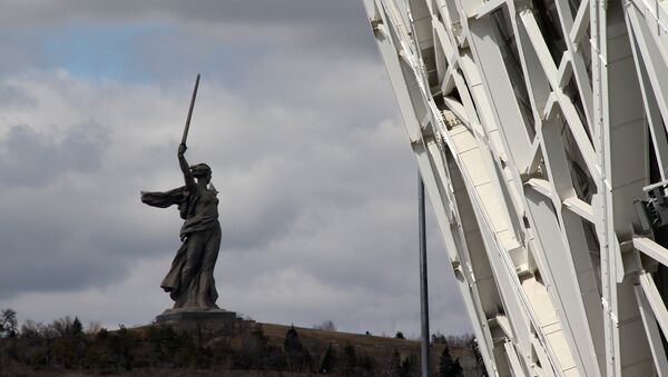 Родина-мать зовет!. Монумент, рядом с которым проигрывать нельзя - Sputnik Молдова