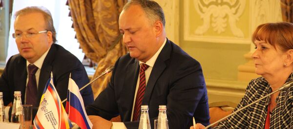 Игорь Додон на встрече с российскими бизнесменами Игорь Додон на встрече с российскими бизнесменами - Sputnik Молдова