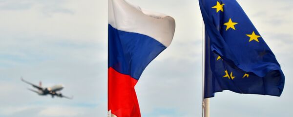 Флаги России, ЕС, - Sputnik Молдова