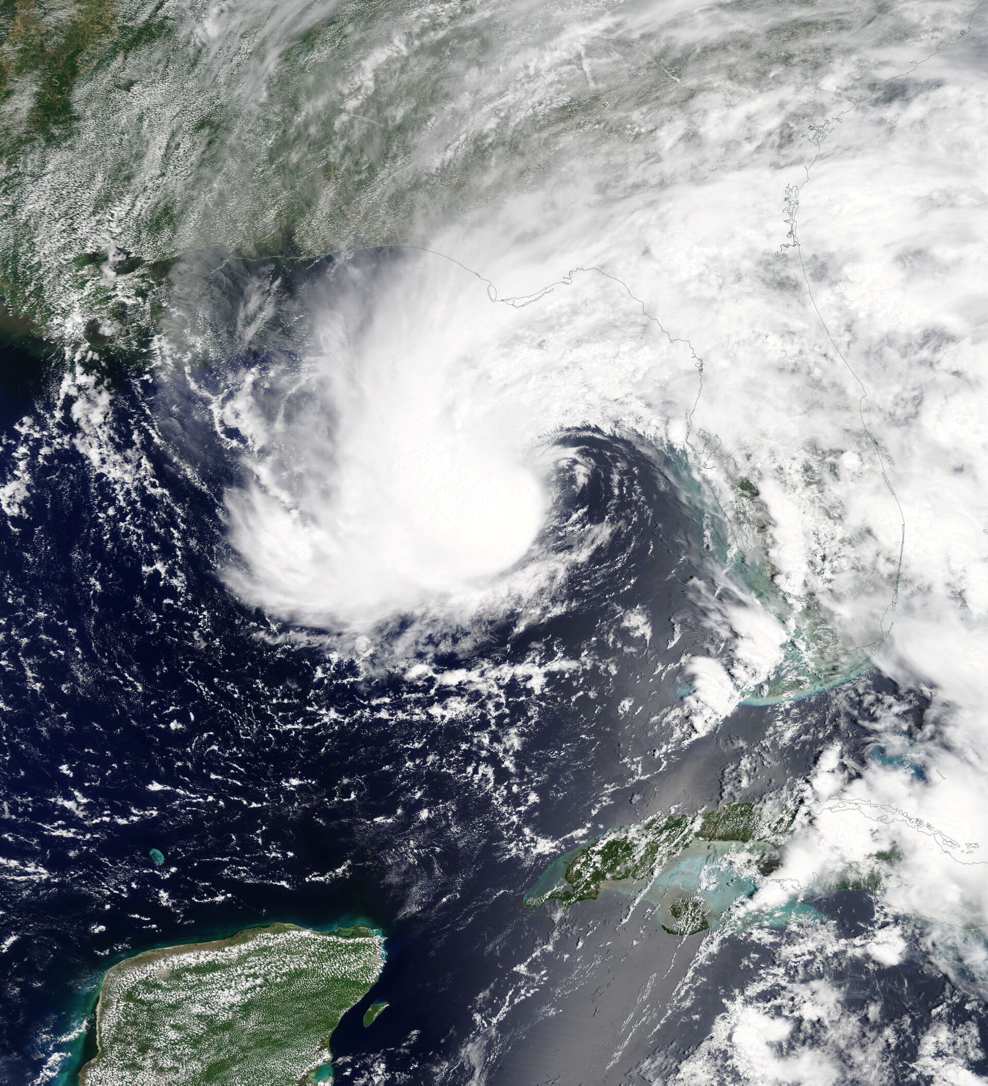В виду надвигающихся штормов. Субтропический циклон. Атлантические ураганы 2008 года. Атлантический ураган. Тропический шторм.