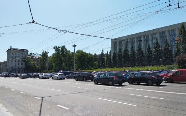 Протест водителей в центре Кишинева против повышения цен на топливо - Sputnik Молдова