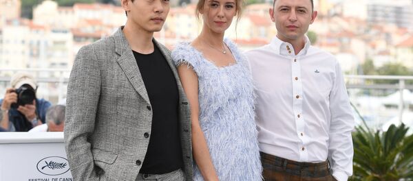 Фотосессия съемочной группы фильма К. Серебренникова Лето на 71-м Каннском кинофестивале - Sputnik Молдова