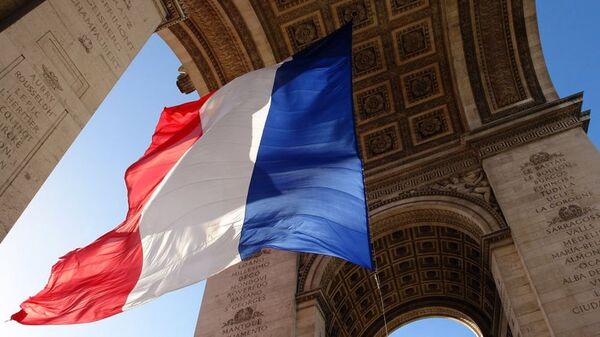 Флаг Франции, архивное фото. - Sputnik Молдова
