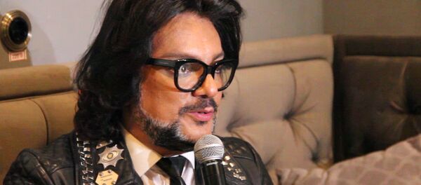 Не во имя денег: Филипп Киркоров открыл бутик Phill4you в Минске Не во имя денег: Филипп Киркоров открыл бутик Phill4you в Минске - Sputnik Молдова