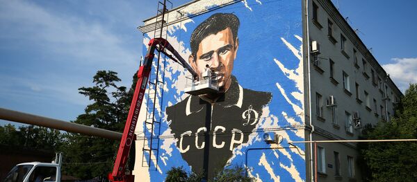 Граффити к ЧМ-2018 по футболу в Краснодаре - Sputnik Молдова
