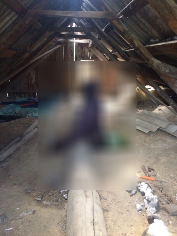 Un cadavru în stare de putrefacție a fost găsit de polițiști într-o casă părăsită din satul Slobozia, Ștefan Vodă Un cadavru în stare de putrefacție a fost găsit de polițiști într-o casă părăsită din satul Slobozia, Ștefan Vodă - Sputnik Moldova