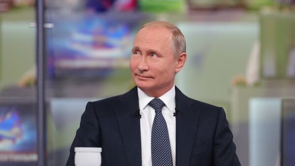 Прямая линия с президентом России Владимиром Путиным - Sputnik Moldova-România