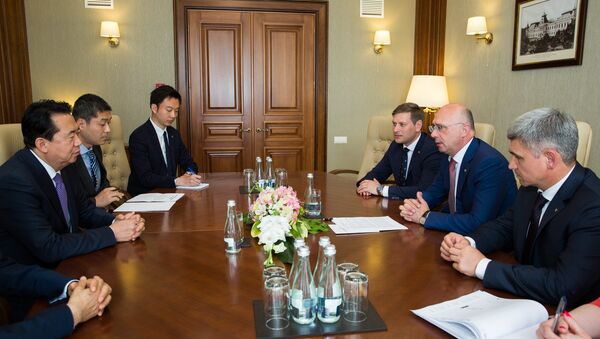Premierul Pavel Filip și președintele INTERPOL, Meng Hongwei - Sputnik Moldova