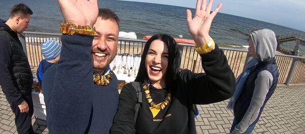 В поисках Янтарной комнаты на пляже: советы кладоискателю В поисках Янтарной комнаты на пляже: советы кладоискателю - Sputnik Молдова