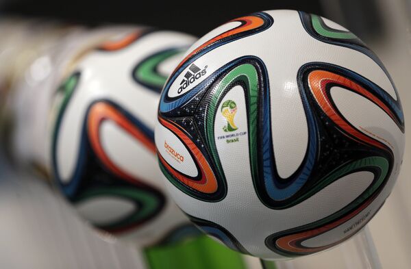 Balonul oficial, Brazuca Balonul oficial, Brazuca - Sputnik Moldova-România