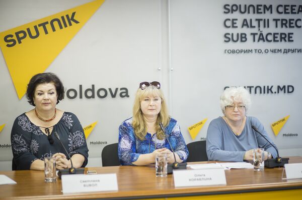 Светлана Бивол, Ольга Кораблина и Елена Езерская  - Sputnik Молдова