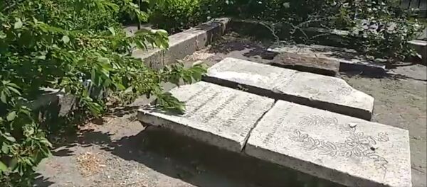 Кладбище центре Кишинева - Sputnik Молдова