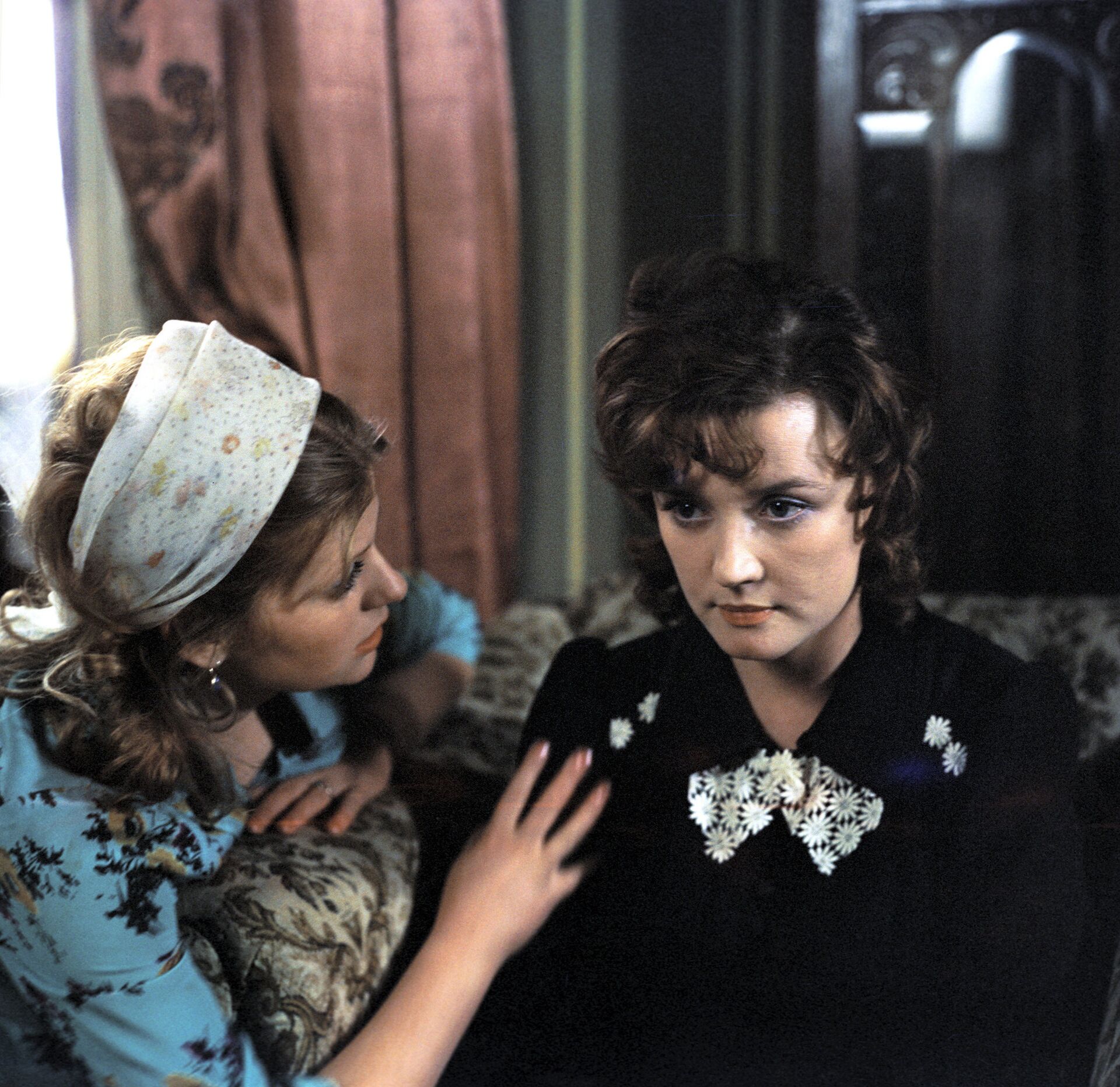 Кадр из фильма Москва слезам не верит. 1980 г. - Sputnik Молдова, 1920, 25.12.2025