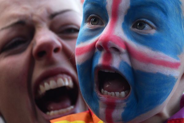 Встреча футболистов сборной Исландии с Евро-2016 - Sputnik Молдова