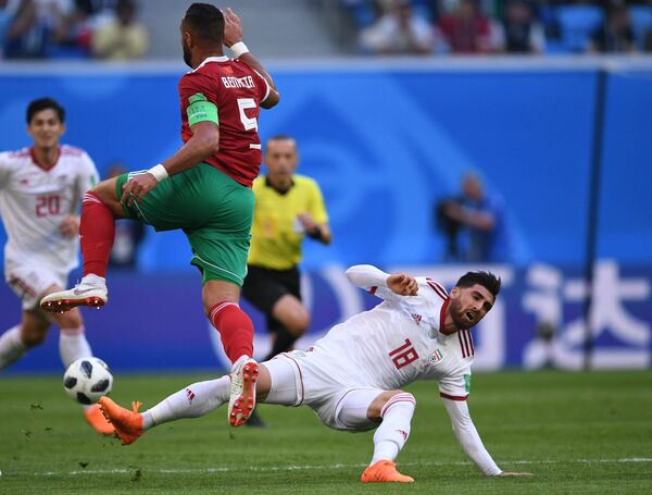 Maroc-Iran. Multă luptă, puțin fotbal Maroc-Iran. Multă luptă, puțin fotbal - Sputnik Moldova-România