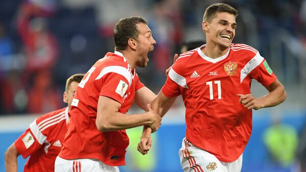 Сборная России празднует гол в ворота Египта на ЧМ-2018 - Sputnik Молдова