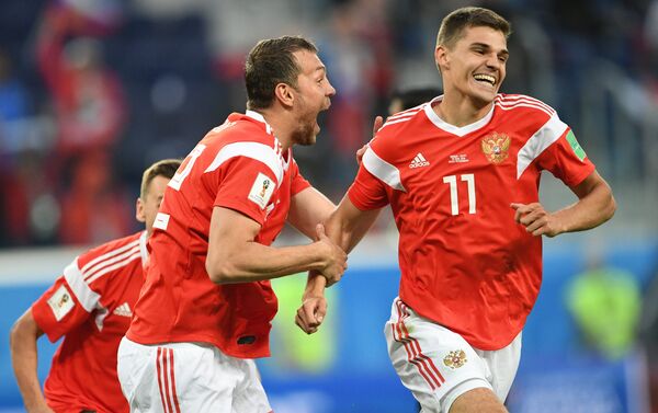 Сборная России празднует гол в ворота Египта на ЧМ-2018 - Sputnik Молдова