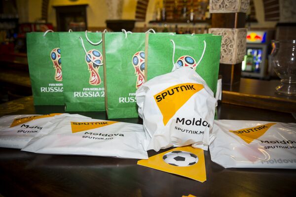Подарки от Sputnik Молдова для гостей Sputnik FanZone - Sputnik Молдова