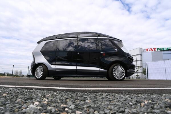 Беспилотный автомобиль был разработан совместно с ПАО КамАЗ и ФГУП НАМИ - Sputnik Молдова