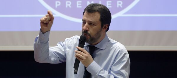 Leader of The League party Matteo Salvini talks during an electoral rally in Milan, Italy, Friday, March 2, 2018 - Sputnik Moldova-România