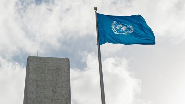 Флаг у Штаб-квартиры ООН - Sputnik Молдова