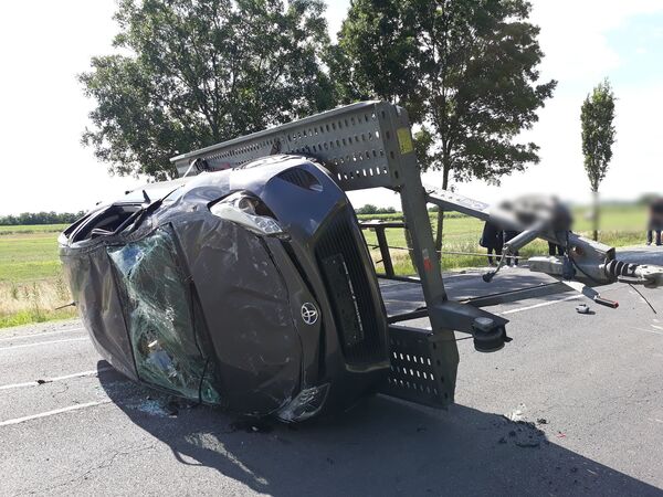 Accident în Ungaria cu implicarea a trei vehicule Accident în Ungaria cu implicarea a trei vehicule - Sputnik Moldova-România