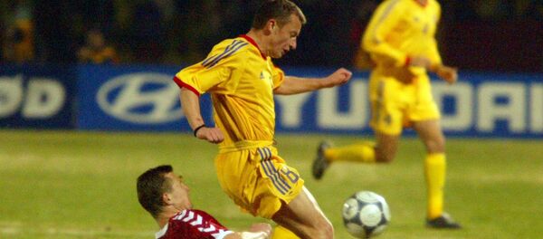 Dorinel Munteanu (în centru) Dorinel Munteanu (în centru) - Sputnik Moldova-România