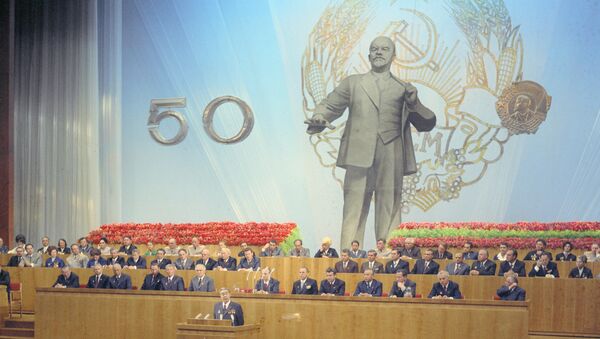 На трибуне Генеральный секретарь ЦК КПСС Л. И. Брежнев На трибуне Генеральный секретарь ЦК КПСС Л. И. Брежнев - Sputnik Молдова