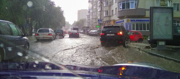 Ливень в Кишиневе - Sputnik Молдова