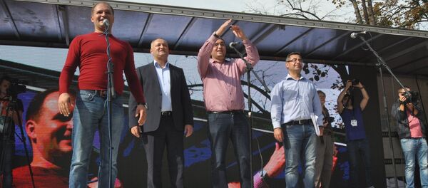 Участники массового митинга в Кишиневе выдвинули властям ультиматум: бессрочные протесты продолжатся, пока не уйдут в отставку руководители страны и главы государственных учреждений. - Sputnik Moldova