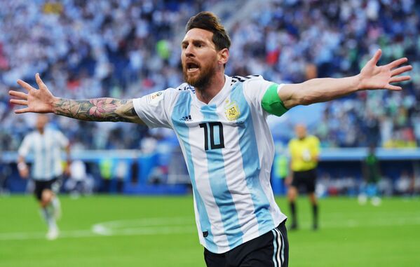 Jucătorul argentinian Lionel Messi se bucură de gol marcat în meciul etapei de grup a Cupei Mondiale între echipe din Nigeria și Argentina - Sputnik Moldova-România