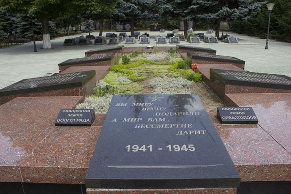Мемориал славы в г. Дубоссары Мемориал славы в г. Дубоссары - Sputnik Молдова