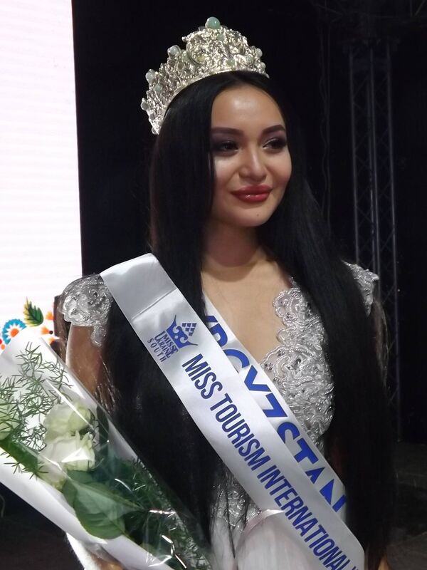 Главный приз и звание Miss Tourism International, Ukraine, Black Sea 2018 получила участница из Кыргызстана Главный приз и звание Miss Tourism International, Ukraine, Black Sea 2018 получила участница из Кыргызстана - Sputnik Молдова
