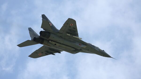 Самолет ВВС Польши МиГ-29 - Sputnik Moldova-România