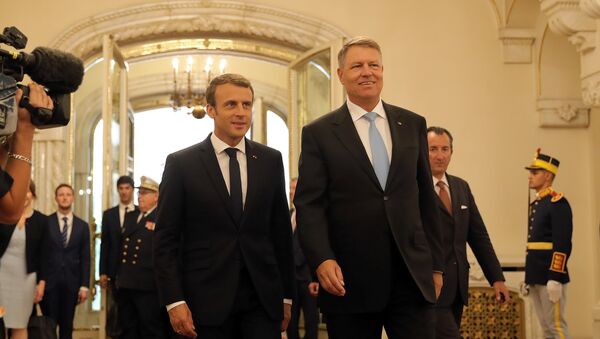 Emmanuel Macron și Klaus Iohannis - Sputnik Moldova