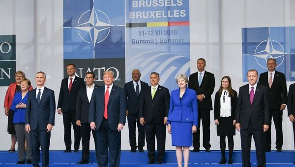 Klaus Iohannis la summitul NATO de la Bruxelles, iulie 2018 - Sputnik Moldova-România
