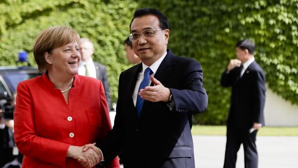 Li Keqiang și Angela Merkel - Sputnik Moldova-România