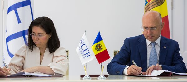 Pavel Filip și Rosa María Sánchez-Yebra Alonso - Sputnik Moldova