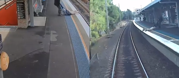 Через пять секунд его раздавил бы поезд — видео чудесного спасения - Sputnik Молдова