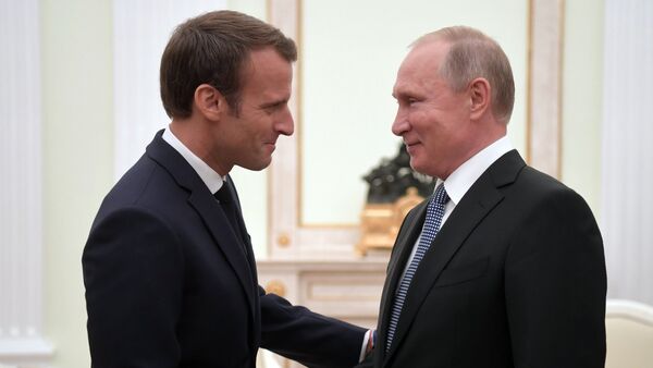Президент РФ В. Путин встретился с президентом Франции Э. Макроном  - Sputnik Молдова