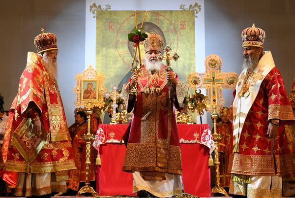 Drumul crucii dedicat celor 100 de ani de la martirizarea familiei țariste Drumul crucii dedicat celor 100 de ani de la martirizarea familiei țariste - Sputnik Moldova-România