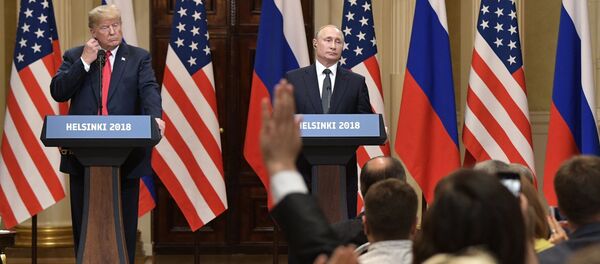 Встреча президента РФ Владимира Путина и президента США Дональда Трампа в Хельсинки Встреча президента РФ Владимира Путина и президента США Дональда Трампа в Хельсинки - Sputnik Молдова