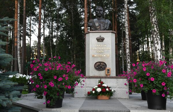 Крестный ход, приуроченный к 100-летию гибели царской семьи - Sputnik Молдова